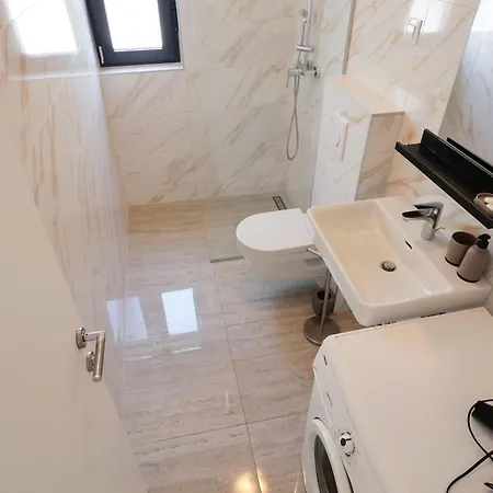 Slanica With 3 Bedrooms Id 225 * Murter