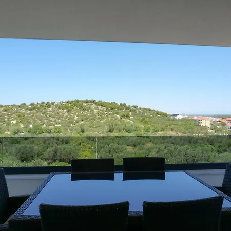 Apartamento Slanica With 3 Bedrooms Id 225